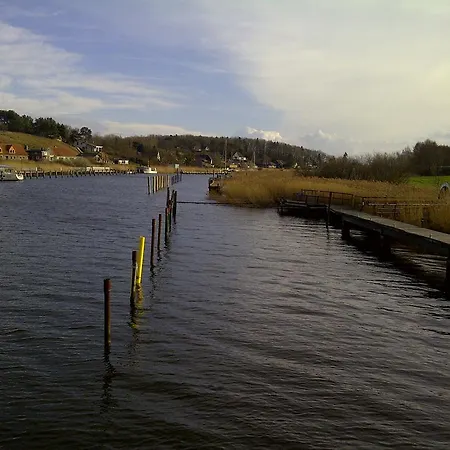 Apartment Boddenkiek Mit Wasserblick In Seedorf *
