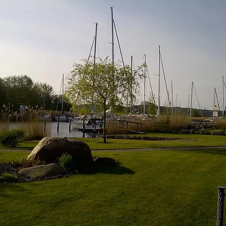 Apartment Boddenkiek Mit Wasserblick In Seedorf *